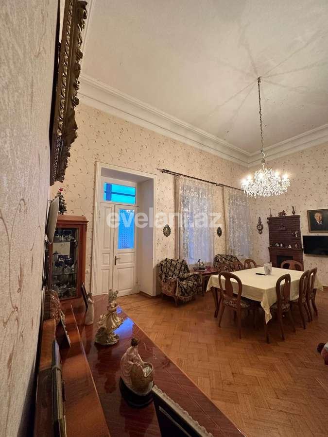 Satılır, köhnə tikili, 5 otaqlı, 180 m², Bakı, Səbail r.