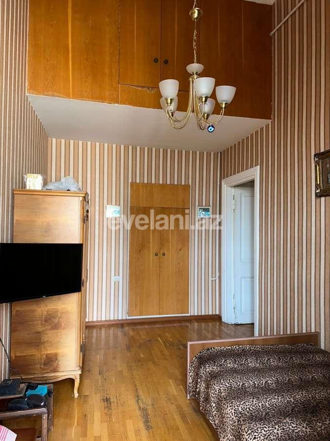 Satılır, köhnə tikili, 5 otaqlı, 180 m², Bakı, Səbail r.
