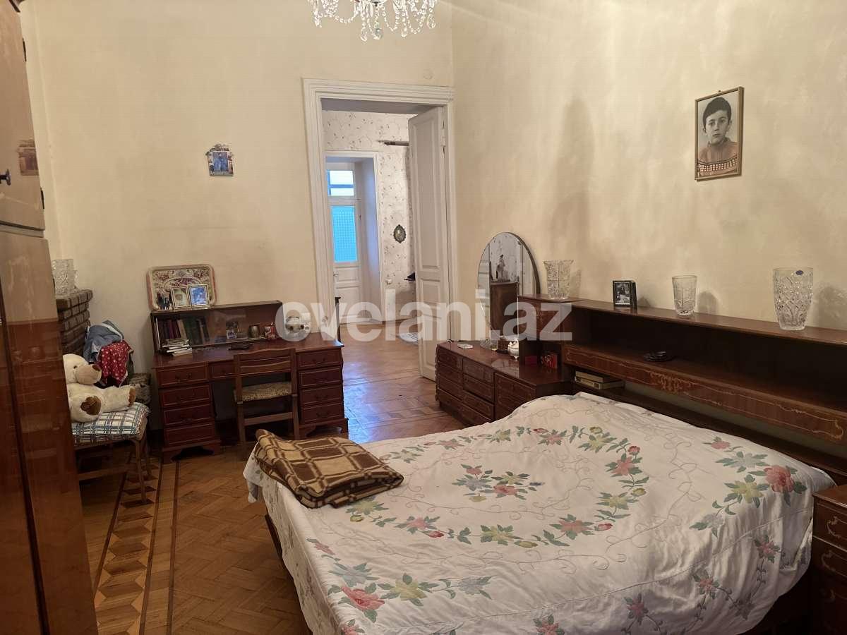 Satılır, köhnə tikili, 5 otaqlı, 180 m², Bakı, Səbail r.