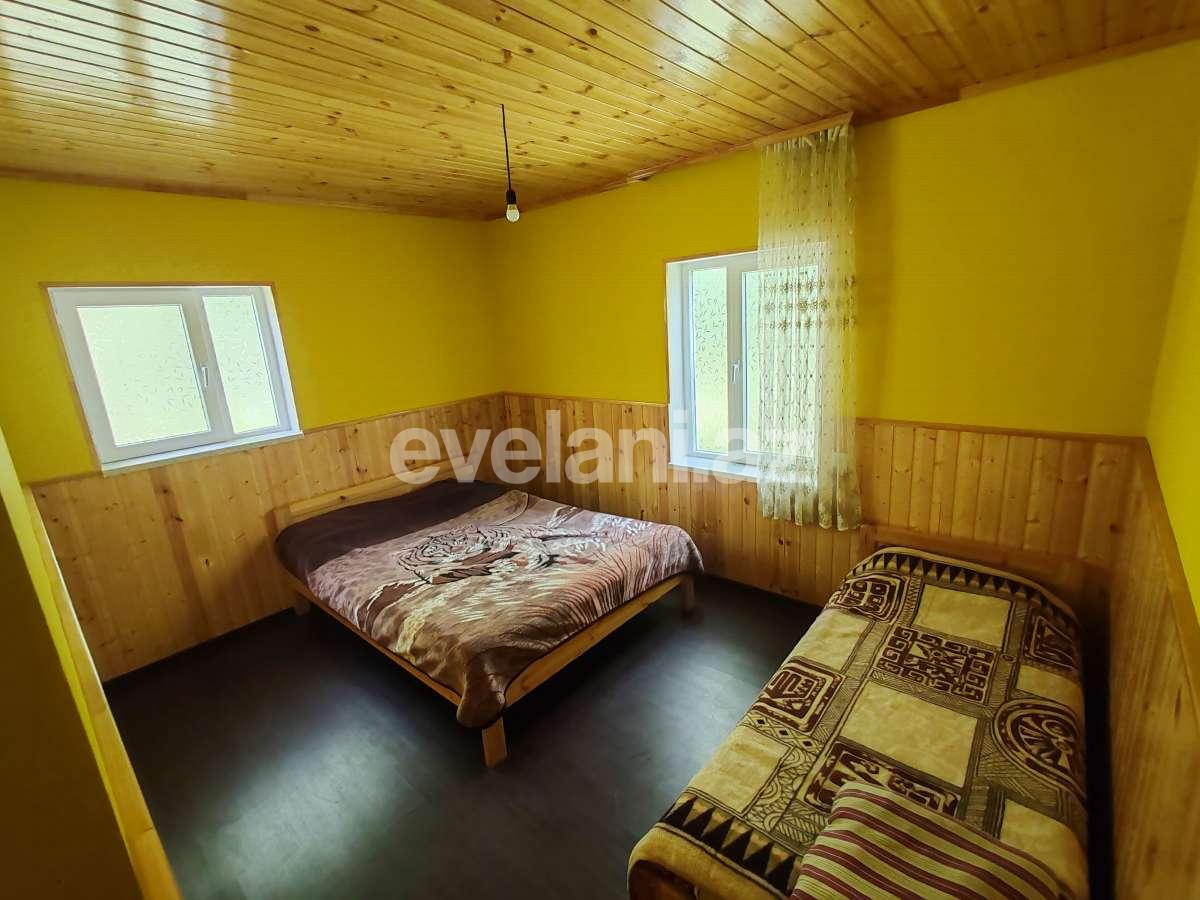 Kirayə verilir, həyət evi / bağ, 3 otaqlı, 180 m², Qəbələ