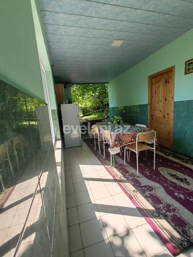 Kirayə verilir, həyət evi / bağ, 2 otaqlı, 120 m², Qəbələ