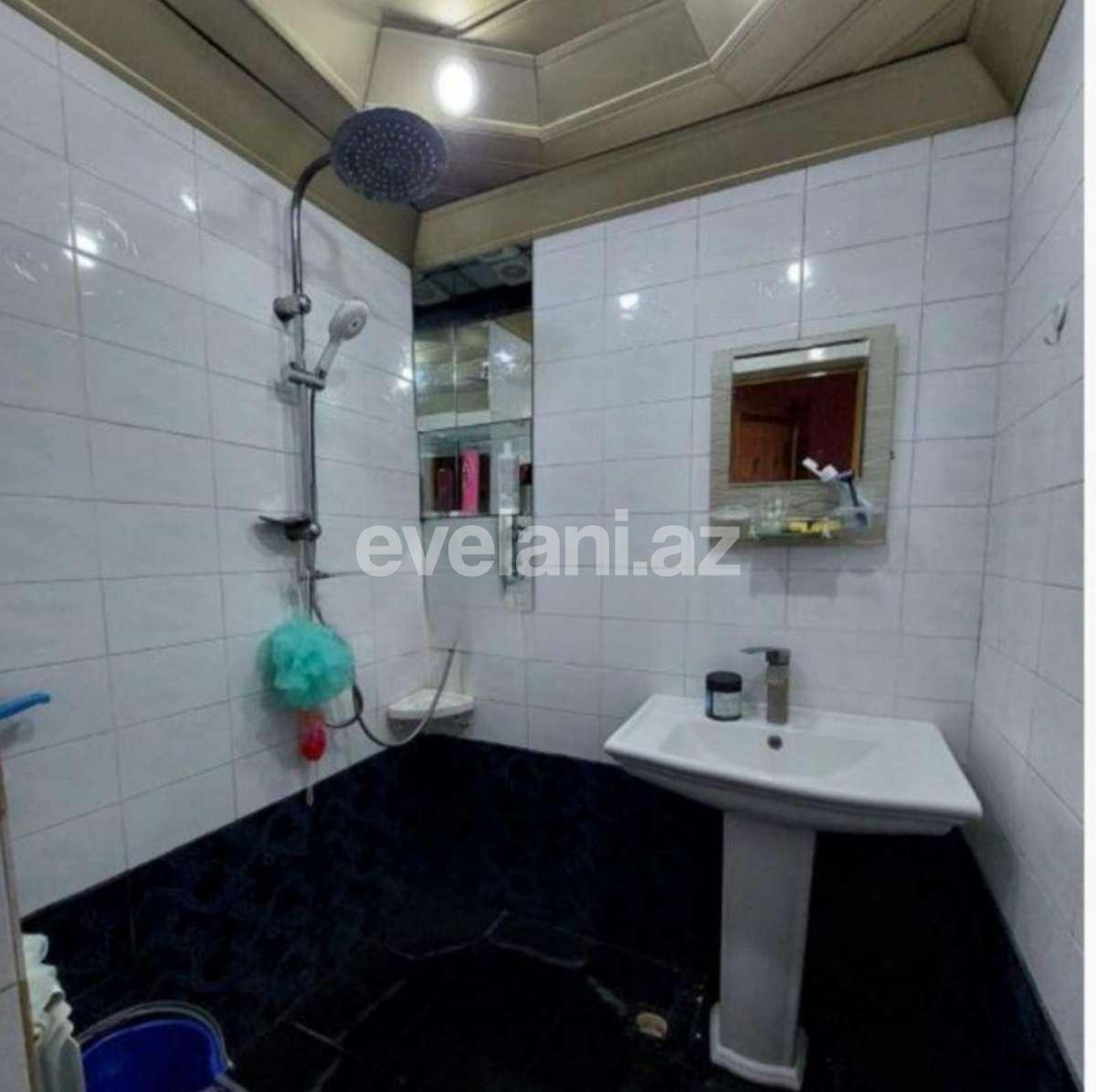 Satılır, köhnə tikili, 3 otaqlı, 90 m², Bakı, Nərimanov r, Montin q.