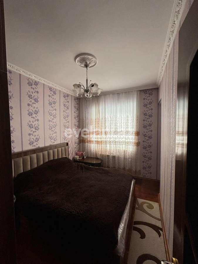 Satılır, köhnə tikili, 4 otaqlı, 100 m², Bakı, Nərimanov r, Montin q.