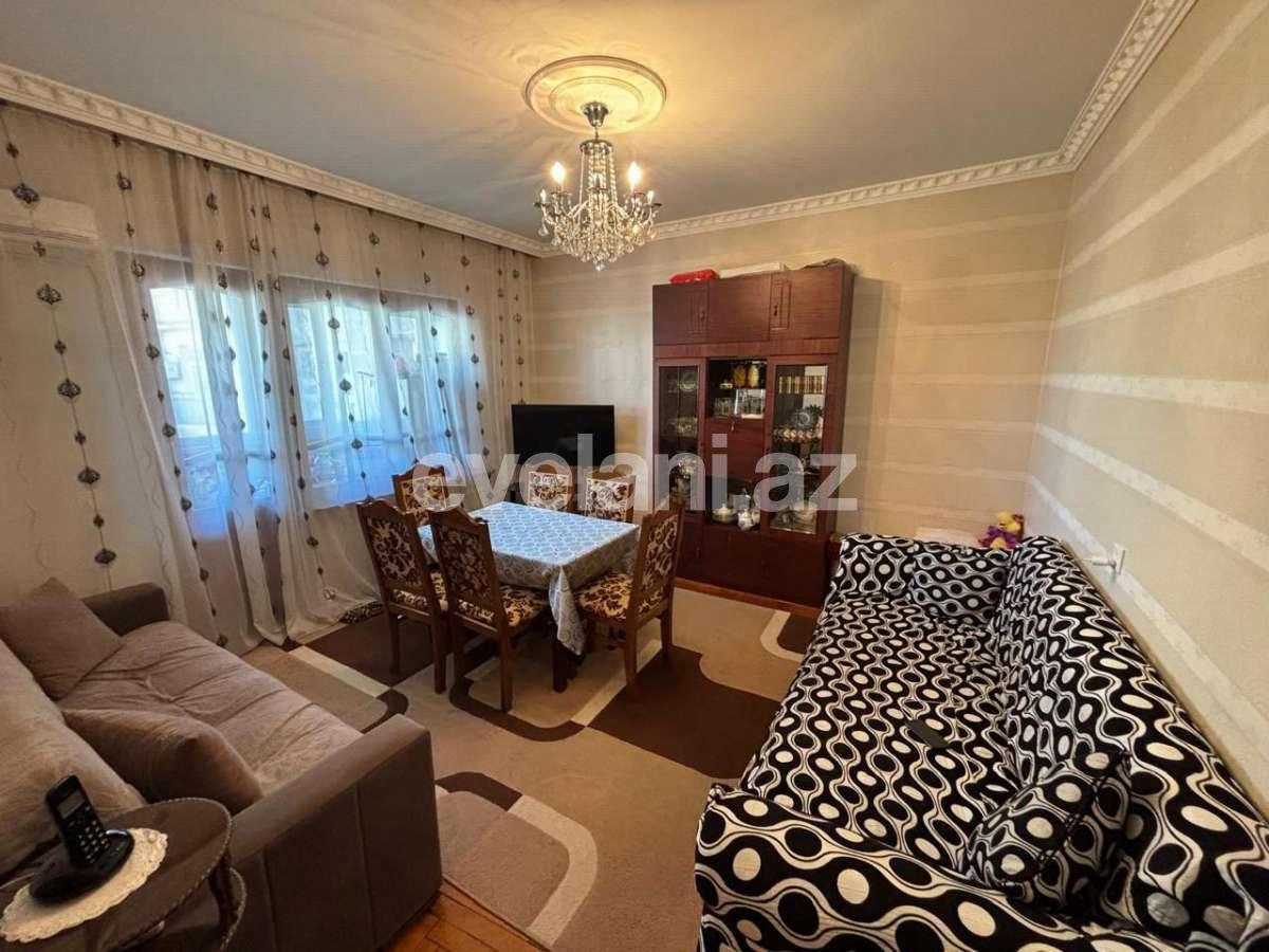 Satılır, köhnə tikili, 4 otaqlı, 100 m², Bakı, Nərimanov r, Montin q.