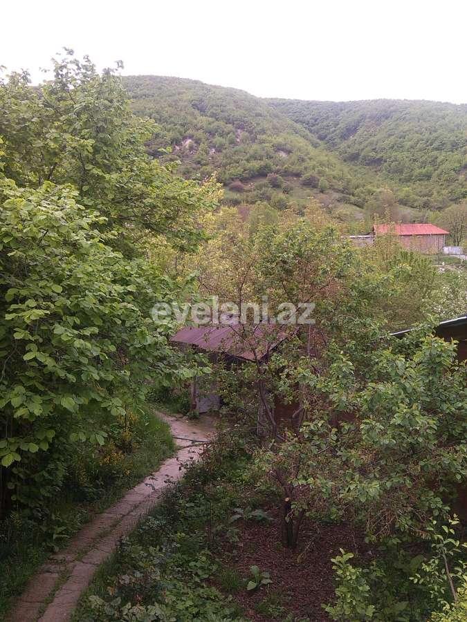 Satılır, həyət evi / bağ, 4 otaqlı, 75 m², Şəki