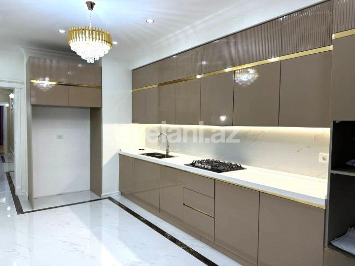 Satılır, yeni tikili, 4 otaqlı, 205 m², Bakı, Binəqədi r, 8-ci mikrorayon q.