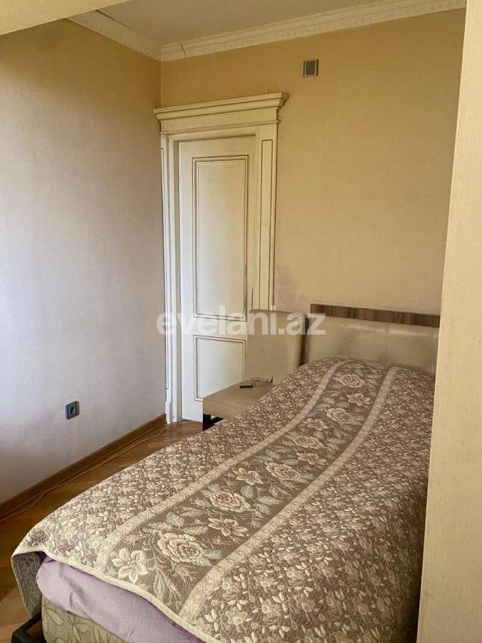 Satılır, köhnə tikili, 3 otaqlı, 52 m², Bakı, Binəqədi r, 8-ci mikrorayon q.