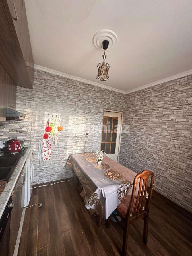 Satılır, köhnə tikili, 2 otaqlı, 90 m², Bakı, Xətai r, Əhmədli q.