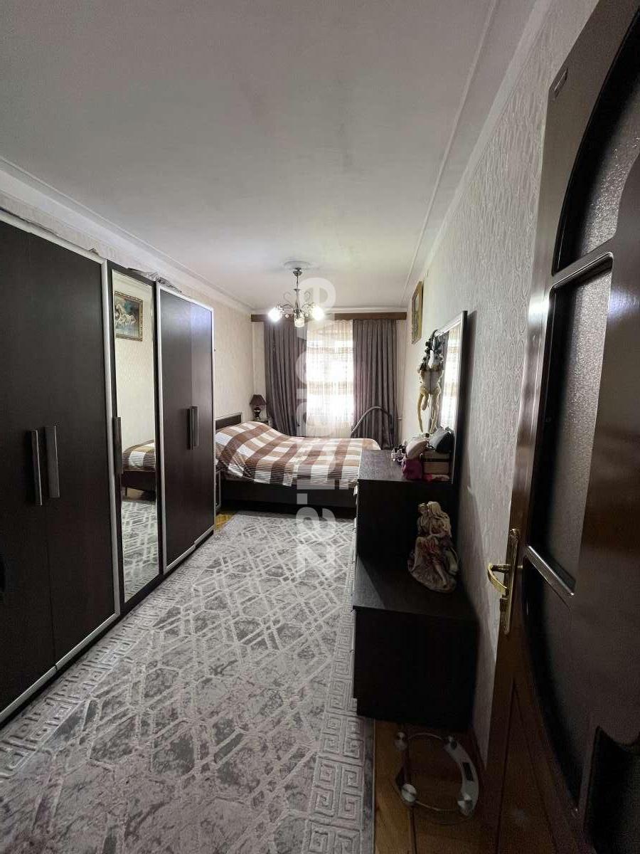 Satılır, köhnə tikili, 2 otaqlı, 48 m², Bakı, Nizami r, 8-ci kilometr q.