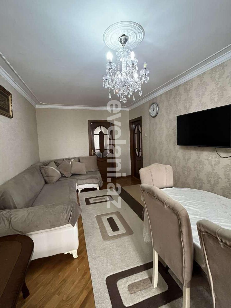 Satılır, köhnə tikili, 2 otaqlı, 48 m², Bakı, Nizami r, 8-ci kilometr q.