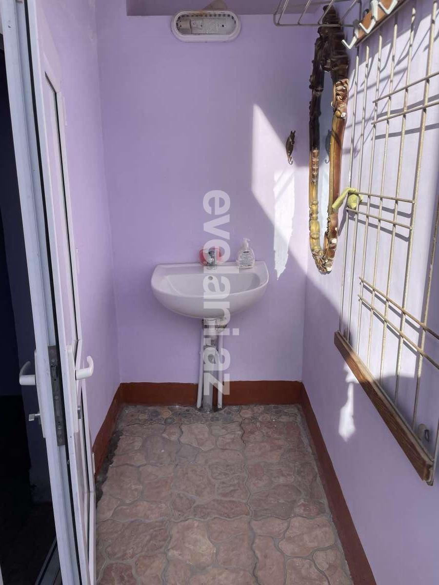 Satılır, həyət evi / bağ, 6 otaqlı, 6 m², Şəki