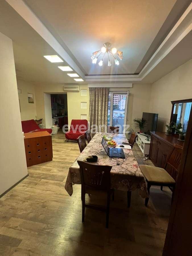 Satılır, köhnə tikili, 3 otaqlı, 74.99 m², Bakı, Yasamal r.