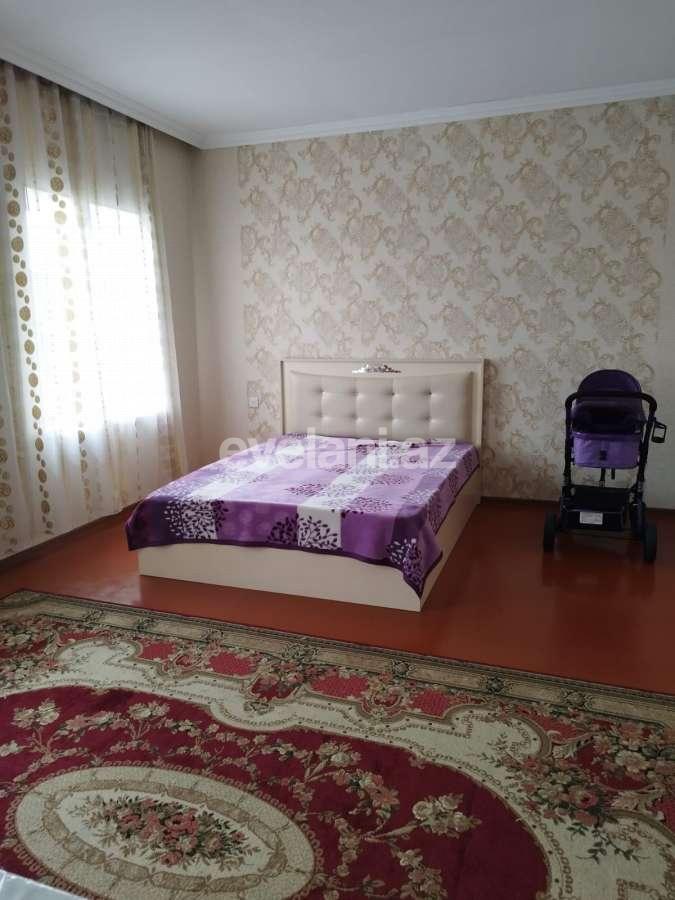 Kirayə verilir, həyət evi / bağ, 3 otaqlı, 240 m², Quba