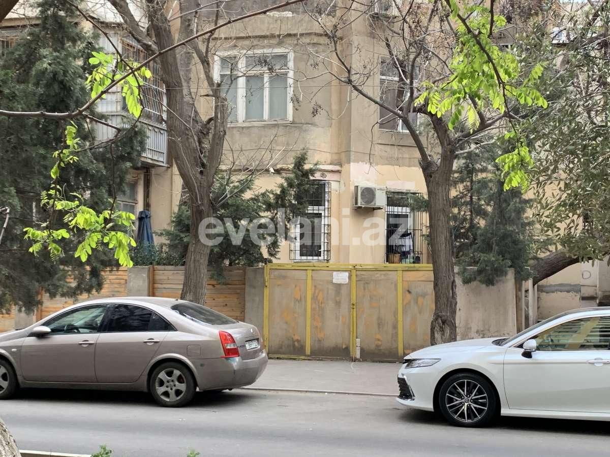 Satılır, köhnə tikili, 3 otaqlı, 70 m², Bakı, Nəsimi r, 28 may m.