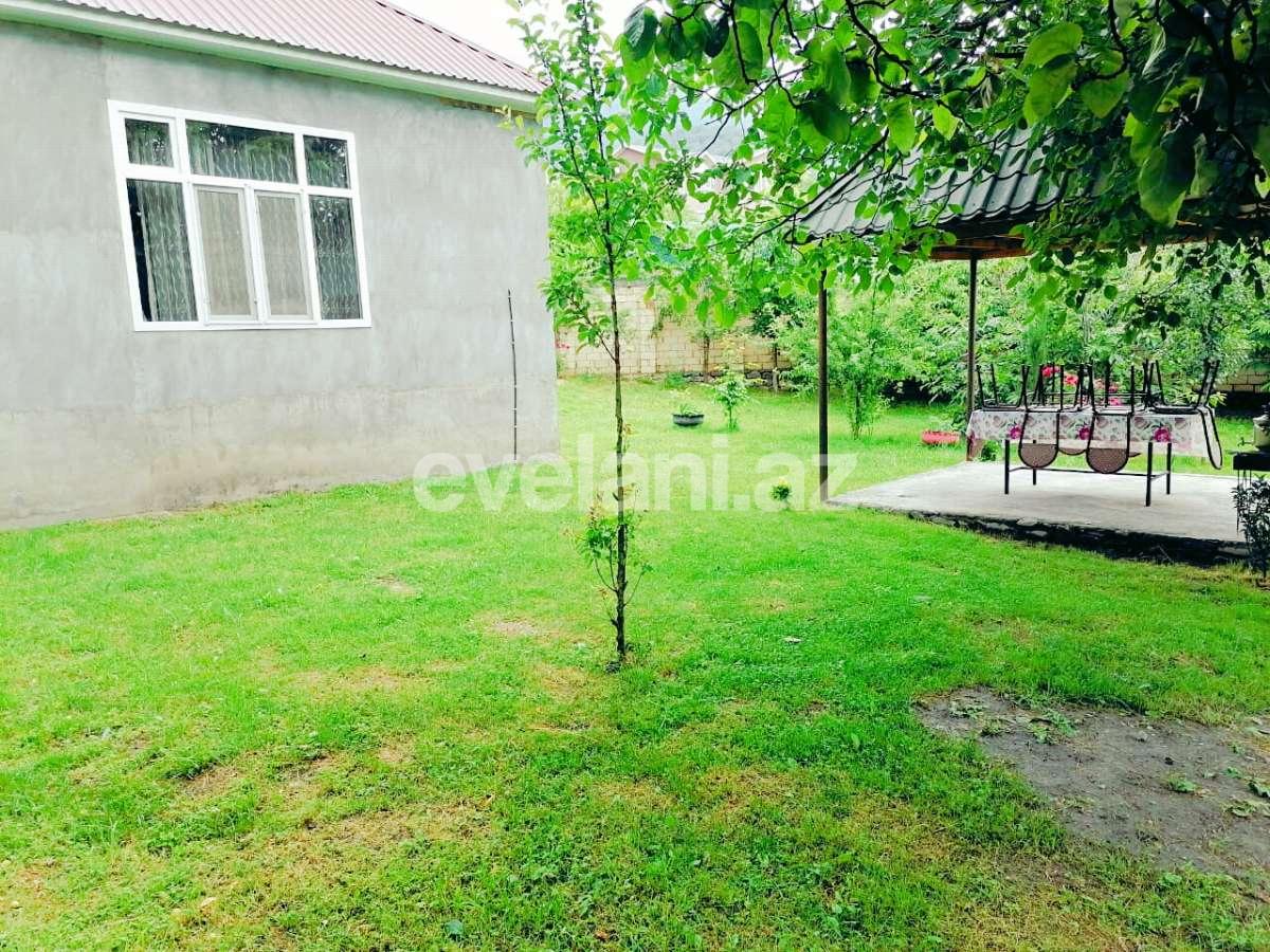 Kirayə verilir, həyət evi / bağ, 3 otaqlı, 80 m², Qəbələ