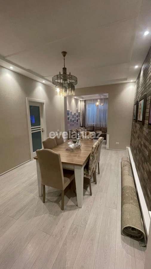 Satılır, köhnə tikili, 3 otaqlı, 80 m², Bakı, Nəsimi r, 4-cü mikrorayon q.