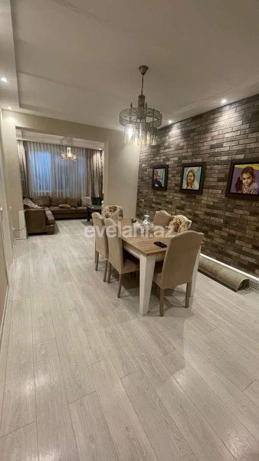 Satılır, köhnə tikili, 3 otaqlı, 80 m², Bakı, Nəsimi r, 4-cü mikrorayon q.