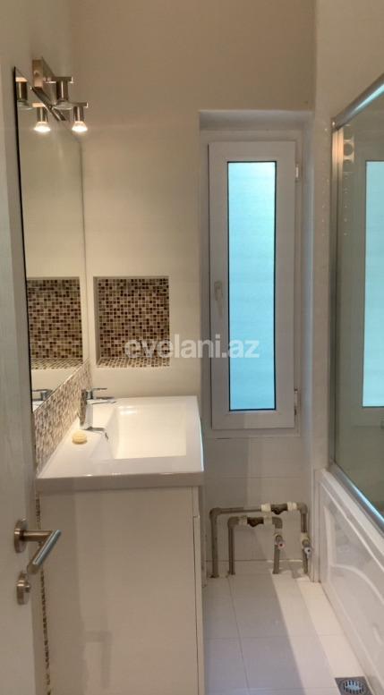 Satılır, köhnə tikili, 5 otaqlı, 145 m², Səbail r.