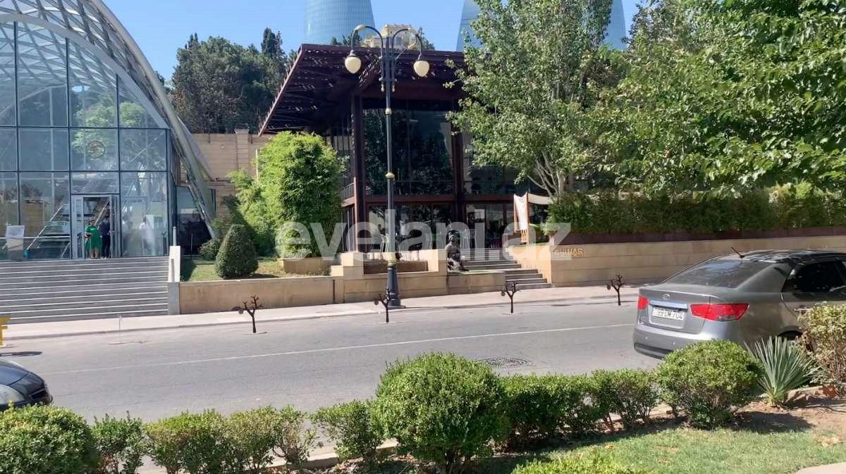 Satılır, köhnə tikili, 5 otaqlı, 145 m², Səbail r.