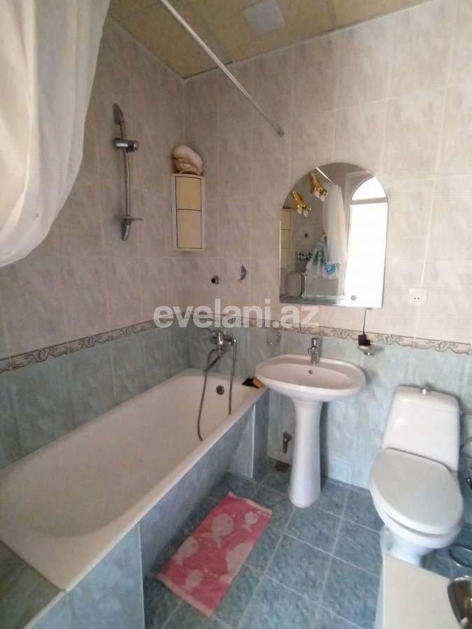 Satılır, köhnə tikili, 4 otaqlı, 100 m², Bakı, Səbail r, İçəri Şəhər m.