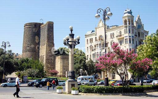 Satılır, köhnə tikili, 4 otaqlı, 100 m², Bakı, Səbail r, İçəri Şəhər m.