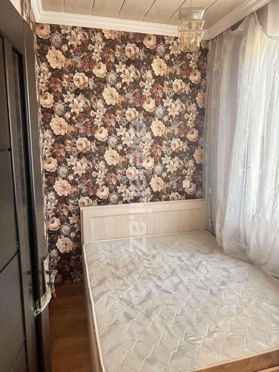 Satılır, köhnə tikili, 1 otaqlı, 30 m², Bakı, Nəsimi r, 4-cü mikrorayon q, Memar Əcəmi m.