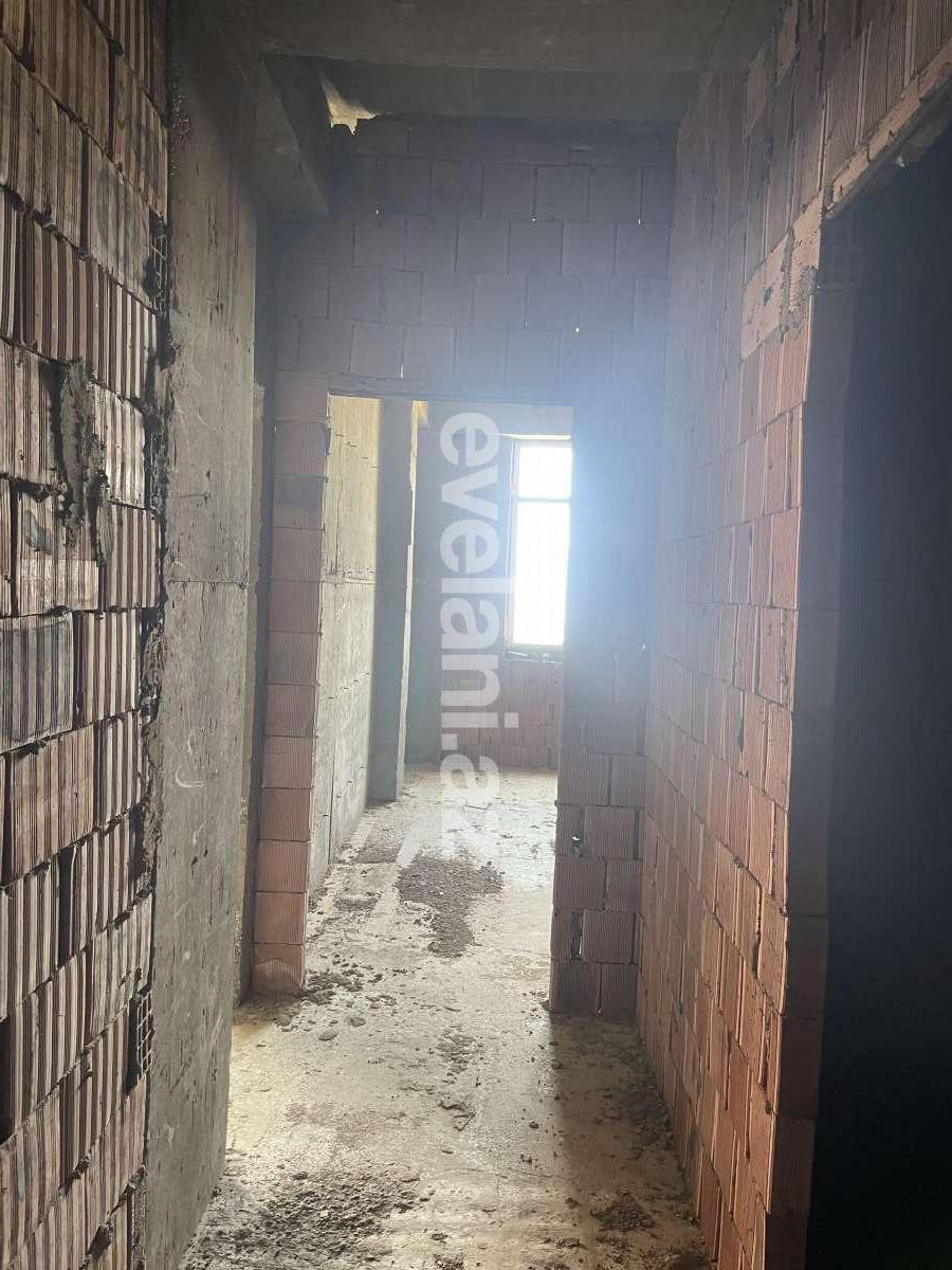 Satılır, yeni tikili, 2 otaqlı, 61 m², Sumqayıt, 18-ci mikrorayon r.