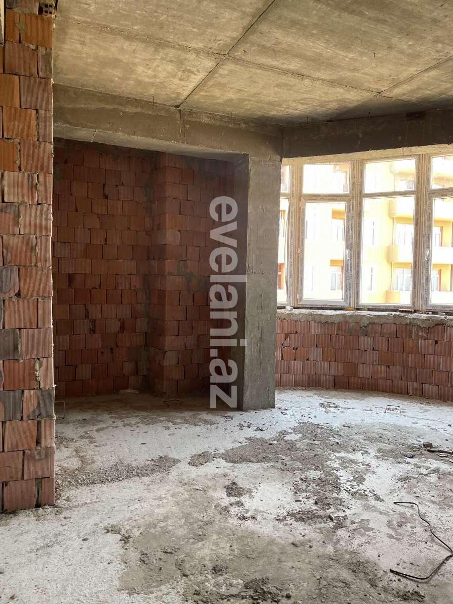 Satılır, yeni tikili, 2 otaqlı, 61 m², Sumqayıt, 18-ci mikrorayon r.