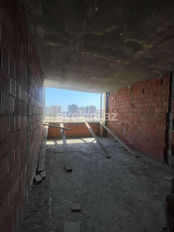 Satılır, yeni tikili, 3 otaqlı, 120 m², Bakı, Binəqədi r, 8-ci mikrorayon q, Azadlıq prospekti m.