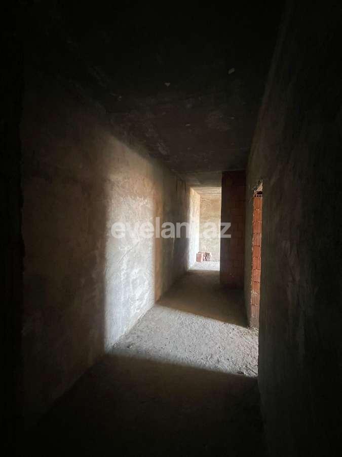 Satılır, yeni tikili, 3 otaqlı, 120 m², Bakı, Binəqədi r, 8-ci mikrorayon q, Azadlıq prospekti m.