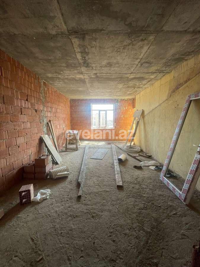 Satılır, yeni tikili, 3 otaqlı, 120 m², Bakı, Binəqədi r, 8-ci mikrorayon q, Azadlıq prospekti m.