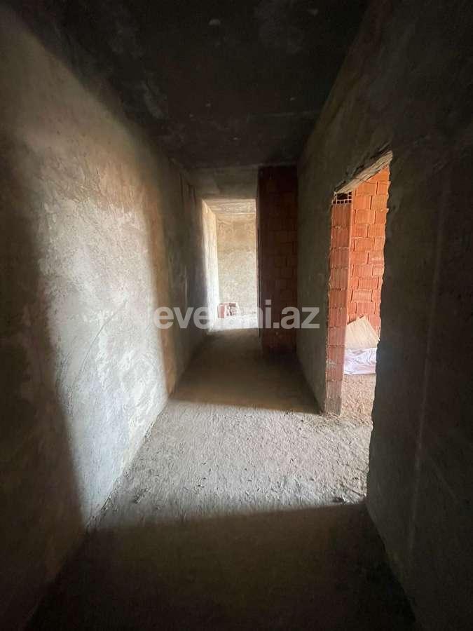 Satılır, yeni tikili, 3 otaqlı, 120 m², Bakı, Binəqədi r, 8-ci mikrorayon q, Azadlıq prospekti m.