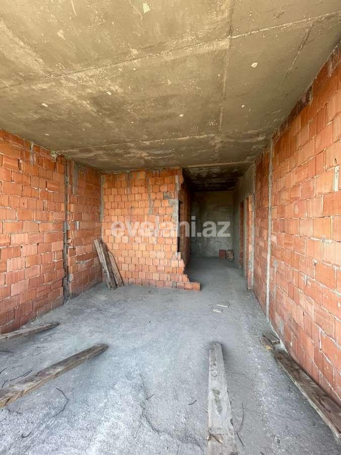 Satılır, yeni tikili, 3 otaqlı, 120 m², Bakı, Binəqədi r, 8-ci mikrorayon q, Azadlıq prospekti m.