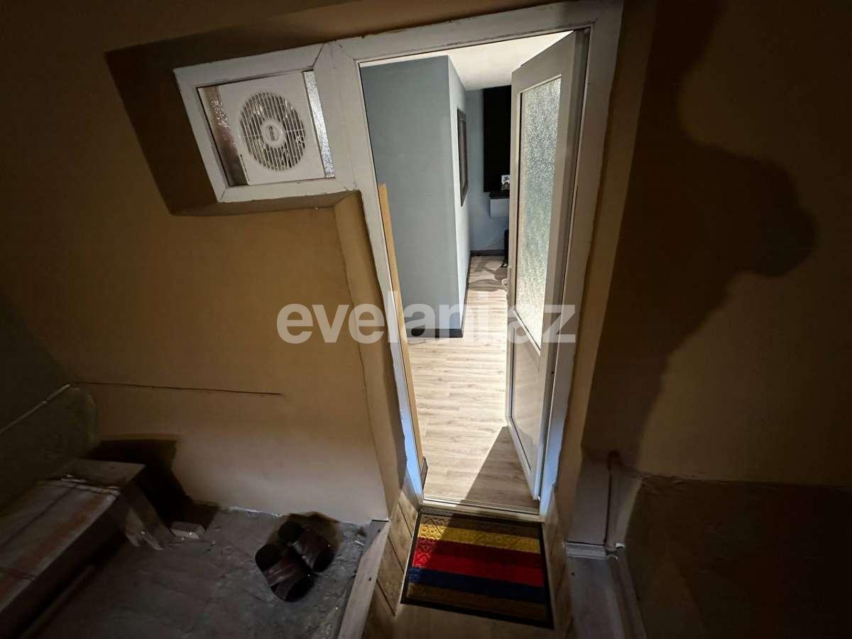 Продаётся, вторичка, 3-комнаты, 56.1 m², Гянджа