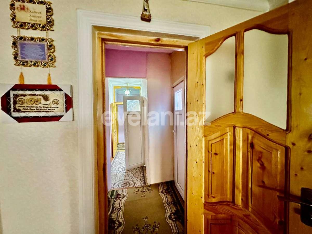 Продаётся, вторичка, 3-комнаты, 56.1 m², Гянджа