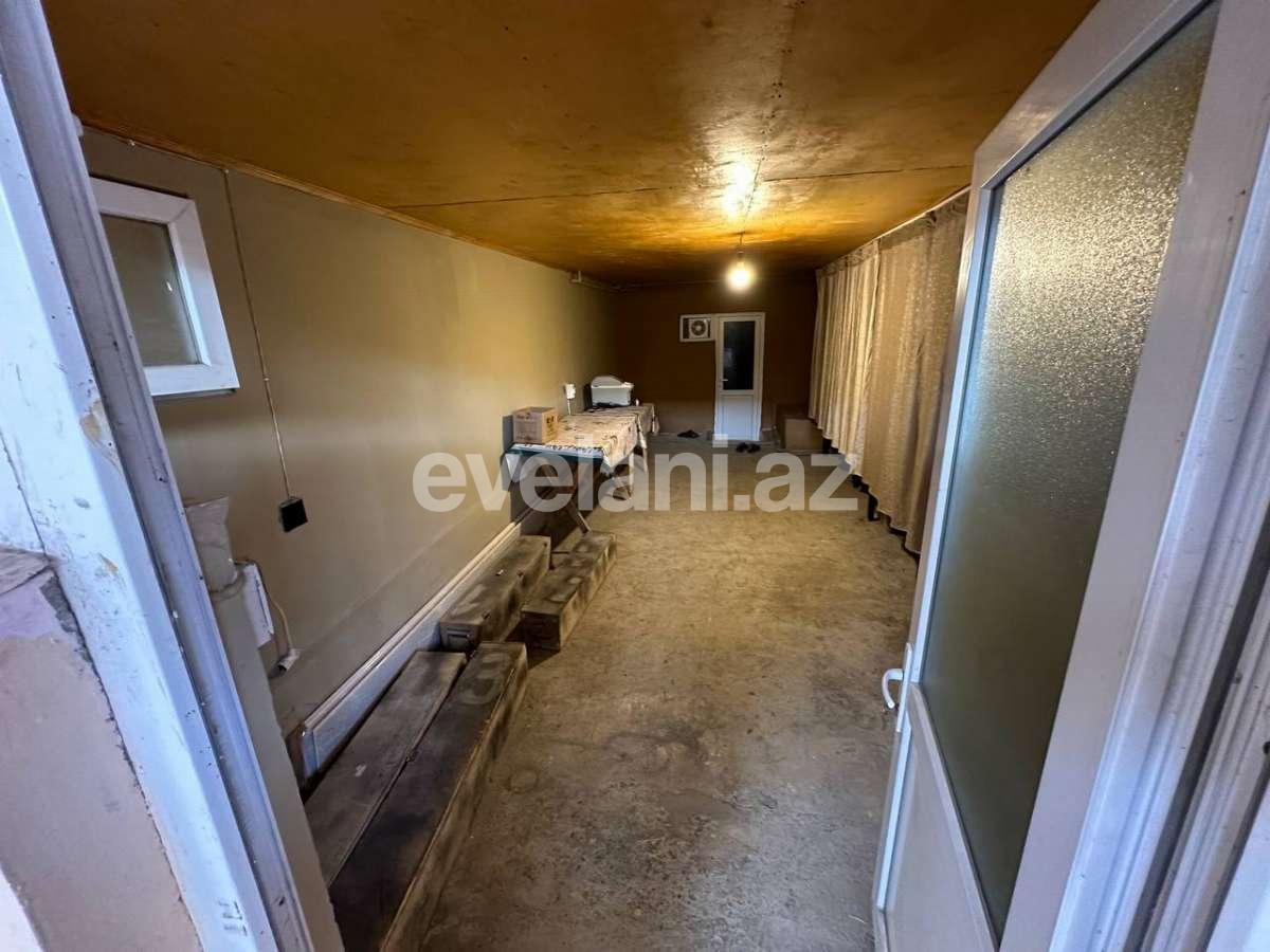 Продаётся, вторичка, 3-комнаты, 56.1 m², Гянджа