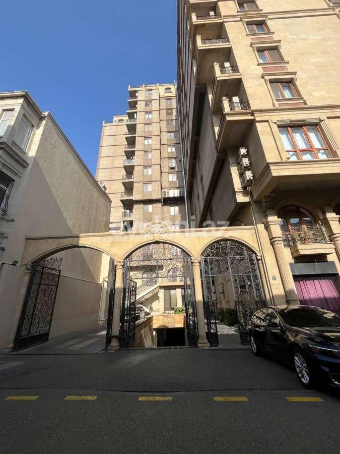 Satılır, yeni tikili, 5 otaqlı, 245 m², Bakı, Yasamal r, Yasamal q.