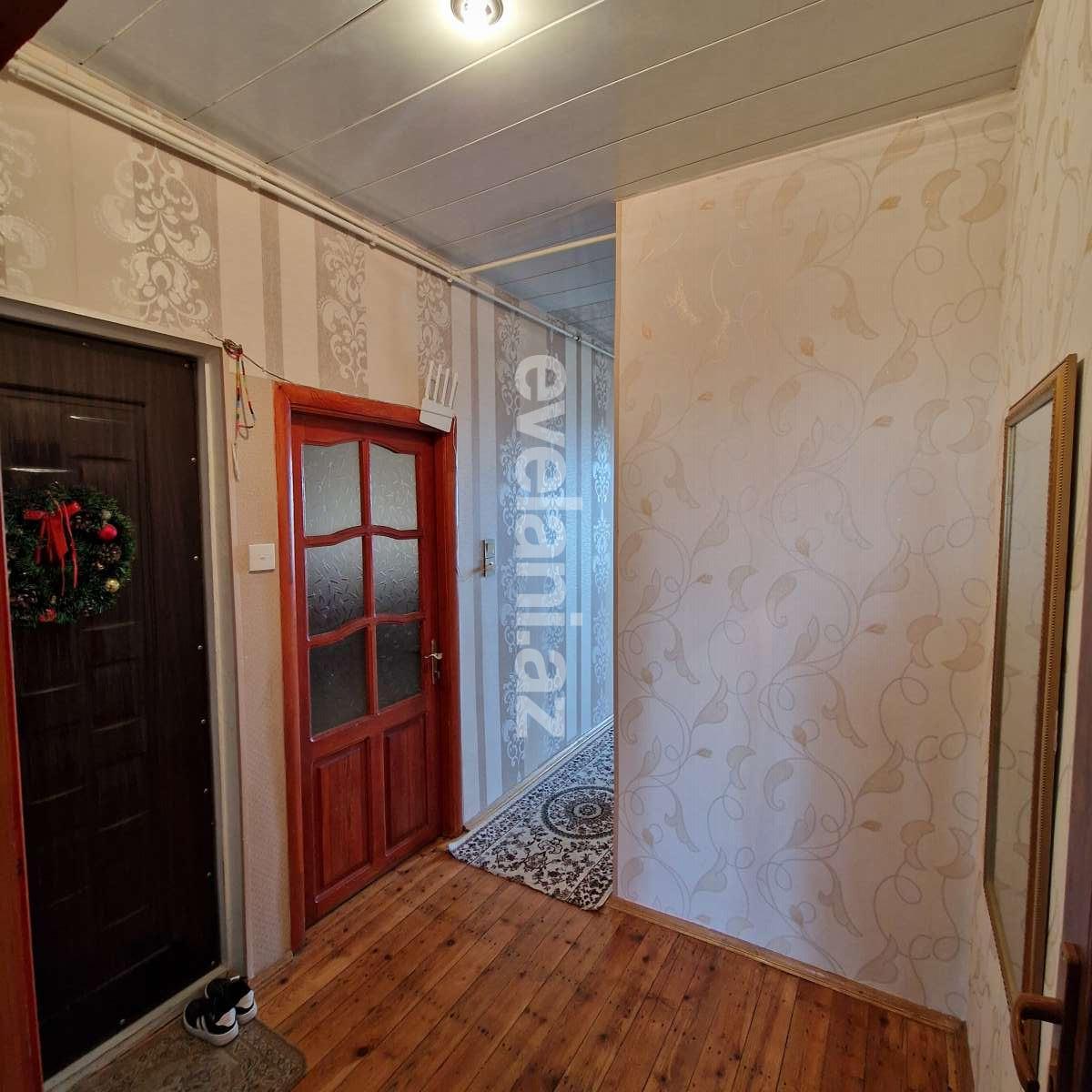 Satılır, köhnə tikili, 2 otaqlı, 60 m², Bakı, Xətai r, Əhmədli q, Həzi Aslanov m.