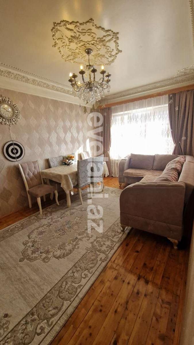 Satılır, köhnə tikili, 2 otaqlı, 60 m², Bakı, Xətai r, Əhmədli q, Həzi Aslanov m.
