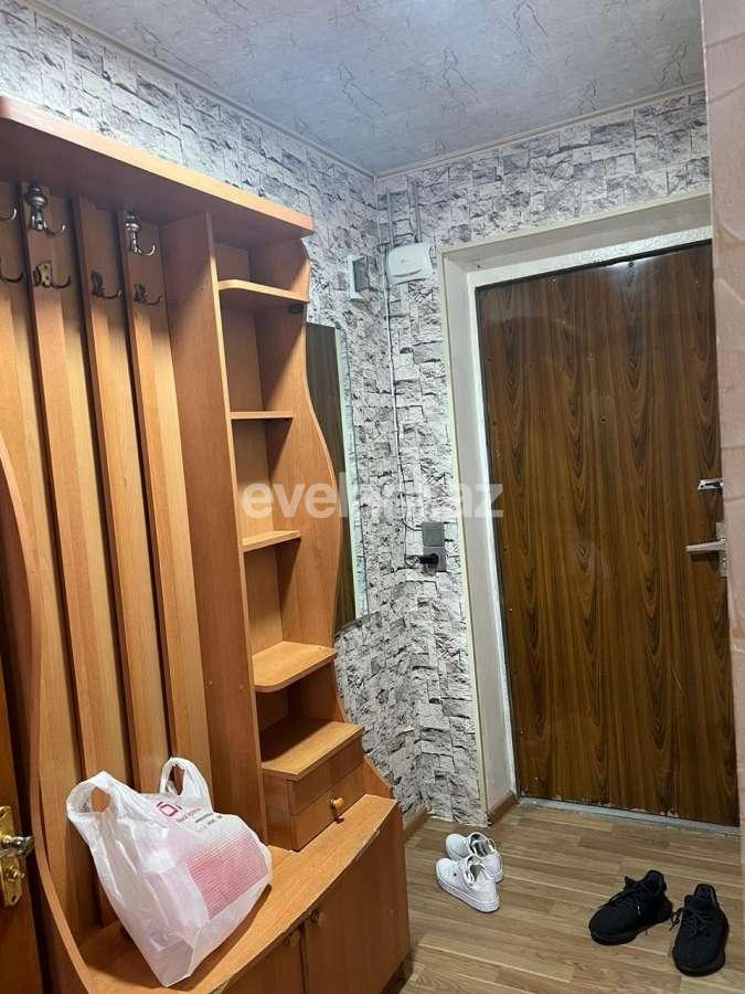 Satılır, köhnə tikili, 1 otaqlı, 30 m², Bakı, Yasamal r, Elmlər Akademiyası m.