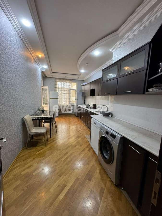 Satılır, yeni tikili, 2 otaqlı, 147 m², Bakı, Səbail r.