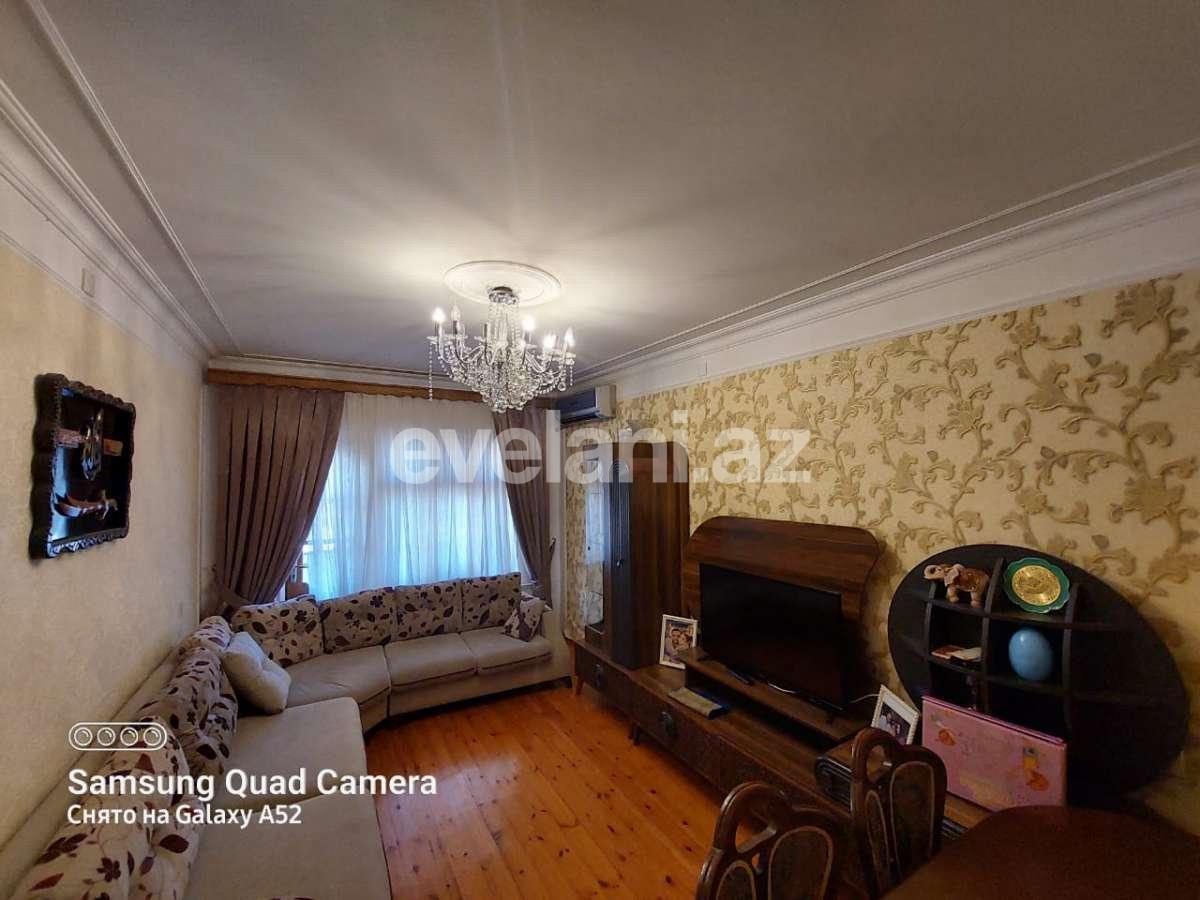 Satılır, köhnə tikili, 3 otaqlı, 75 m², Bakı, Xətai r, Əhmədli q, Həzi Aslanov m.