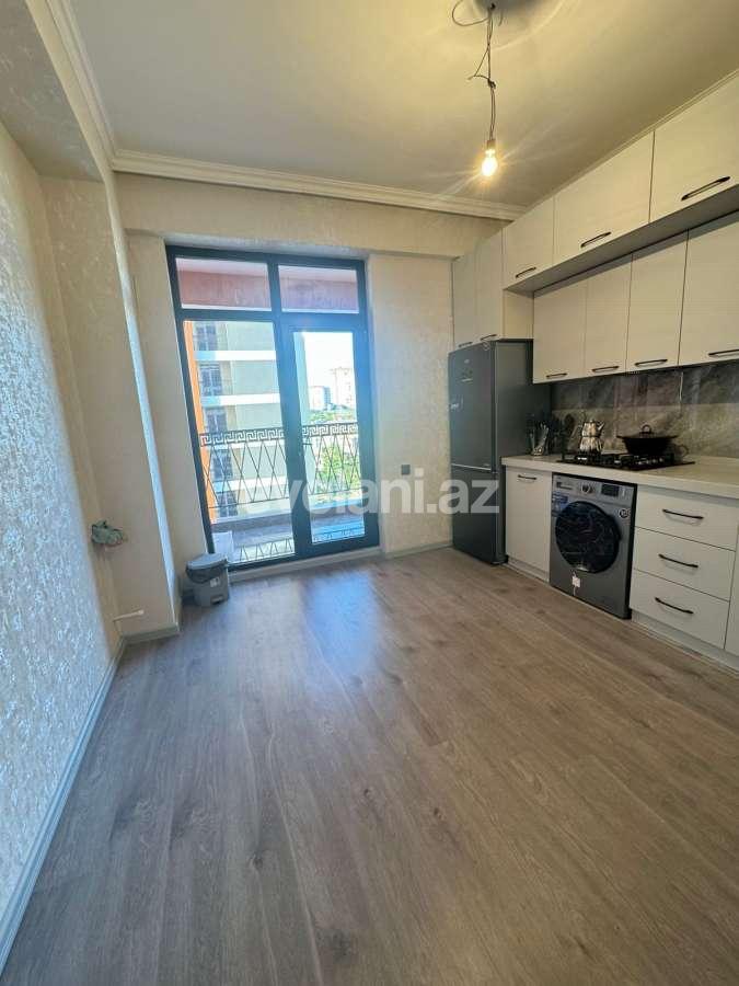 Satılır, yeni tikili, 3 otaqlı, 127 m², Bakı, Nizami r, Qara Qarayev m.