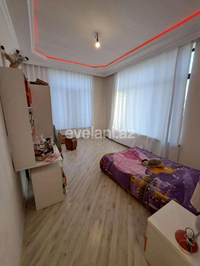 Satılır, həyət evi / bağ, 5 otaqlı, 300 m², Bakı, Səbail r, Badamdar q.