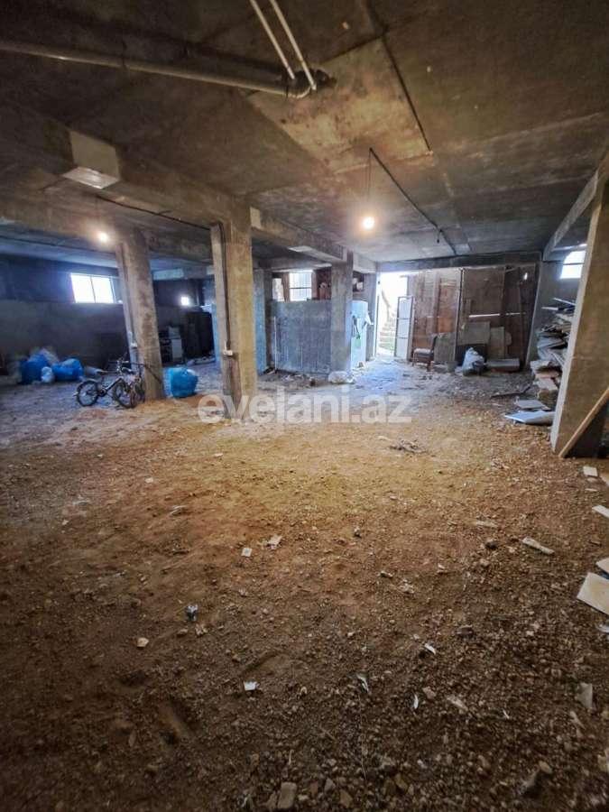 Satılır, həyət evi / bağ, 5 otaqlı, 300 m², Bakı, Səbail r, Badamdar q.