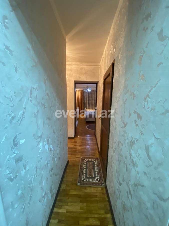 Satılır, köhnə tikili, 3 otaqlı, 75 m², Bakı, Yasamal r, Elmlər Akademiyası m.