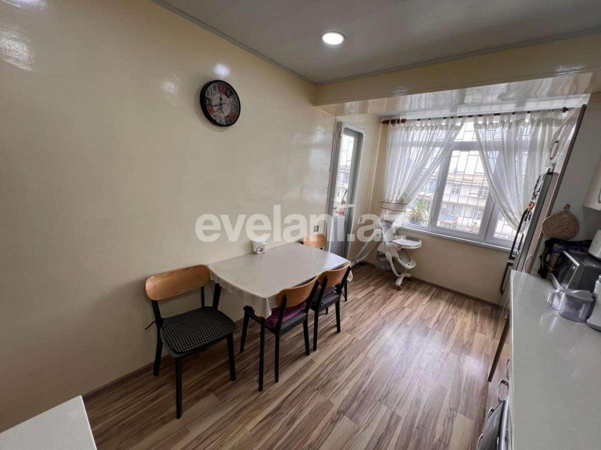 Satılır, köhnə tikili, 3 otaqlı, 100 m², Bakı, Nərimanov r, Montin q, Nəriman Nərimanov m.