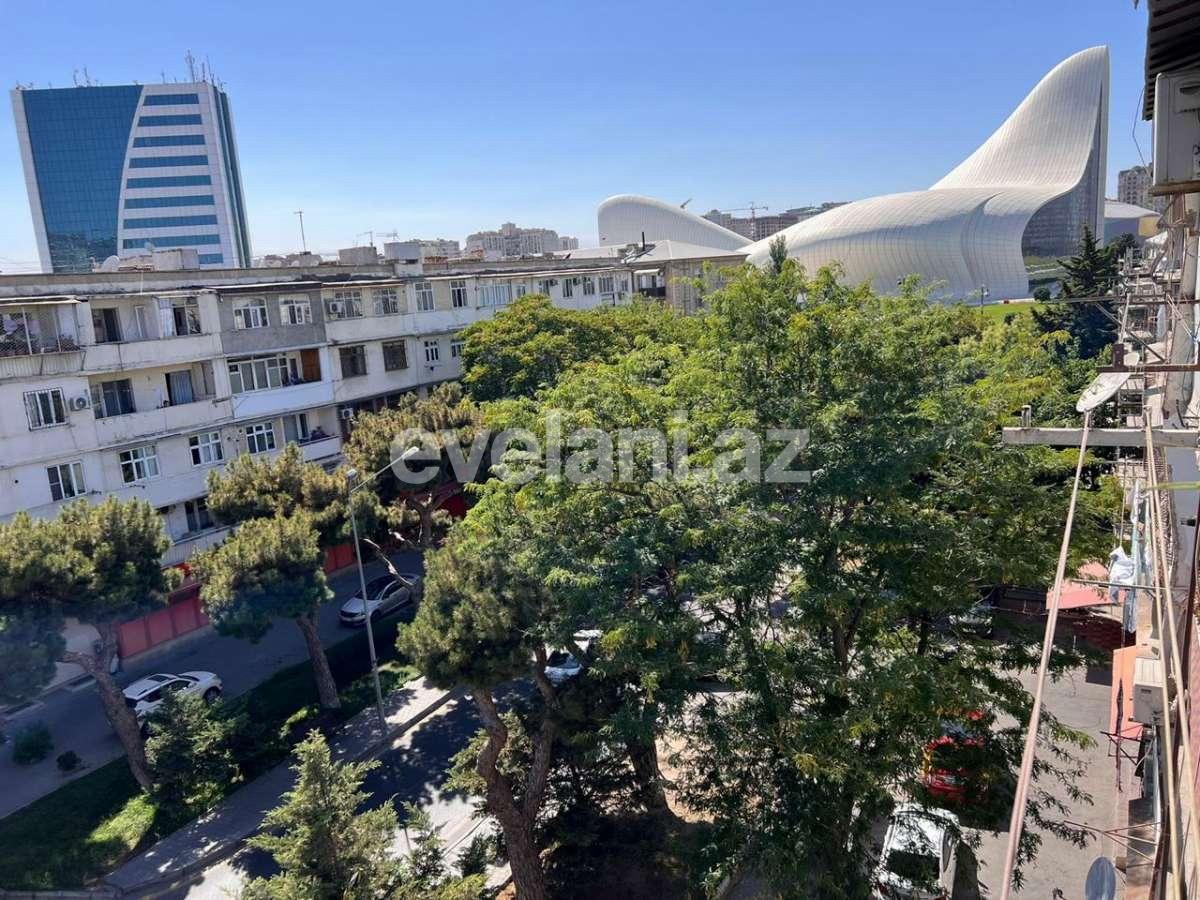 Satılır, köhnə tikili, 3 otaqlı, 100 m², Bakı, Nərimanov r, Montin q, Nəriman Nərimanov m.