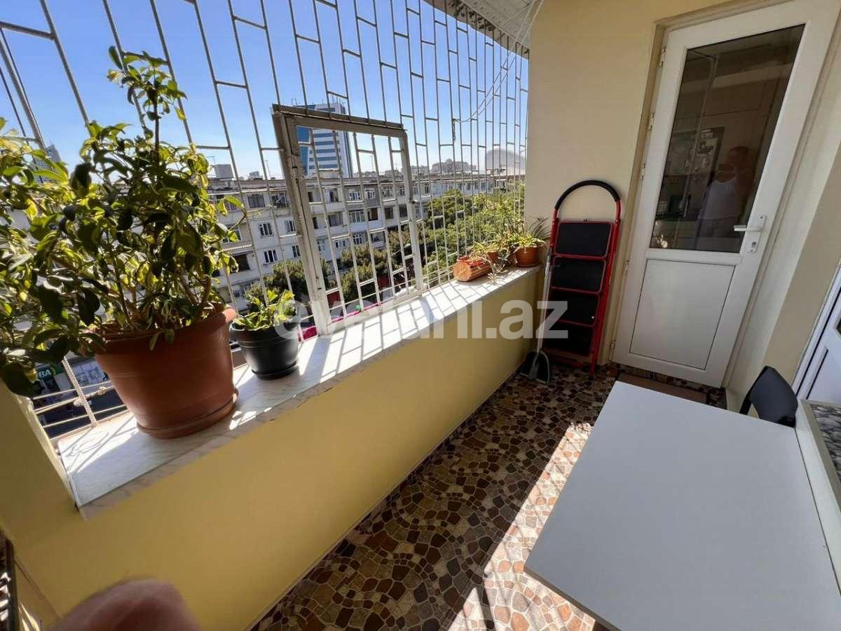 Satılır, köhnə tikili, 3 otaqlı, 100 m², Bakı, Nərimanov r, Montin q, Nəriman Nərimanov m.