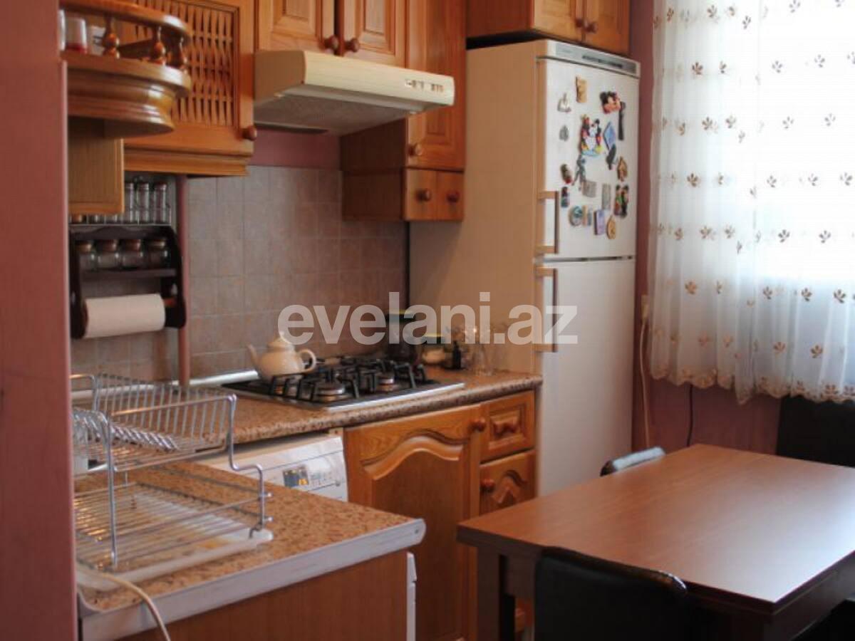 Продаётся, вторичка, 3-комнаты, 67 m², Баку, Сабунчинский r, Бакиханова p, Нефтчиляр m.